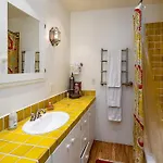 Historic Garden Retreat Holiday home