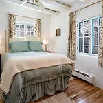 Holiday home Historic Garden Retreat