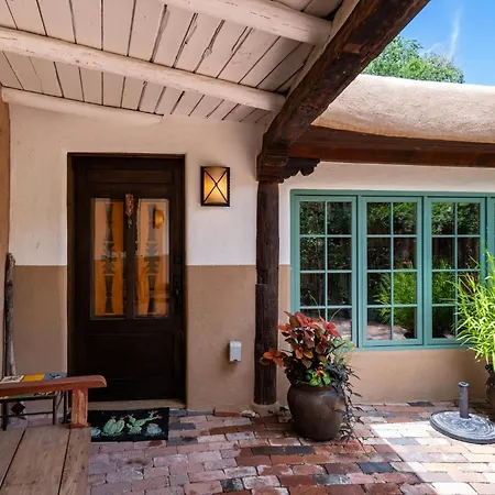 Historic Garden Retreat *