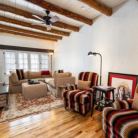 Historic Garden Retreat Santa Fe