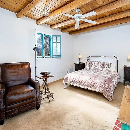 Historic Garden Retreat Holiday home